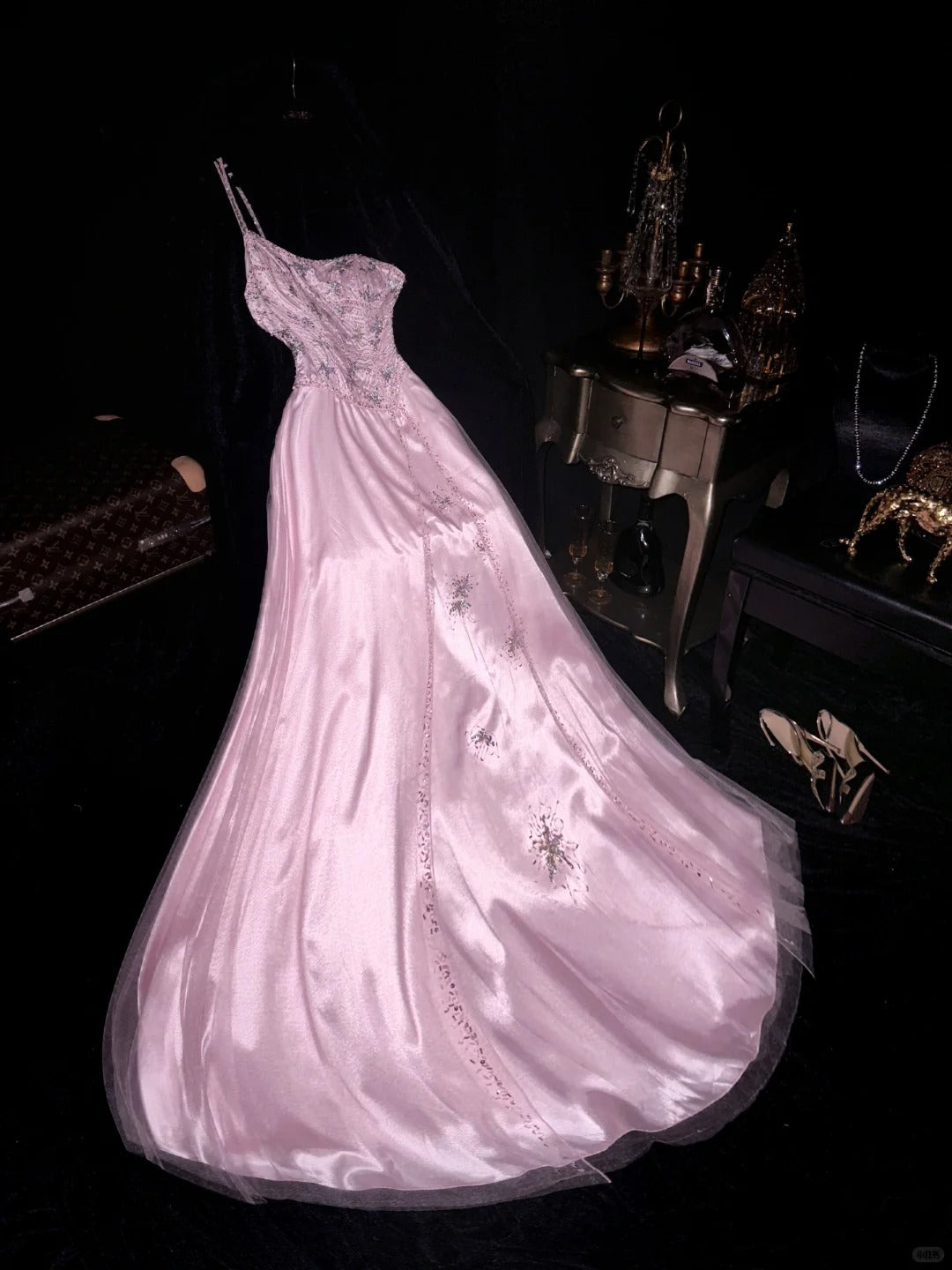 Robe de soirée longue en tulle rose à une épaule, élégante et scintillante, ornée de perles, gh4387