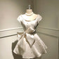Girlhomeshops - Robe courte en satin blanc à perles pour la classe de huitième année, robe de bal, robe de fête d'anniversaire, gh5291