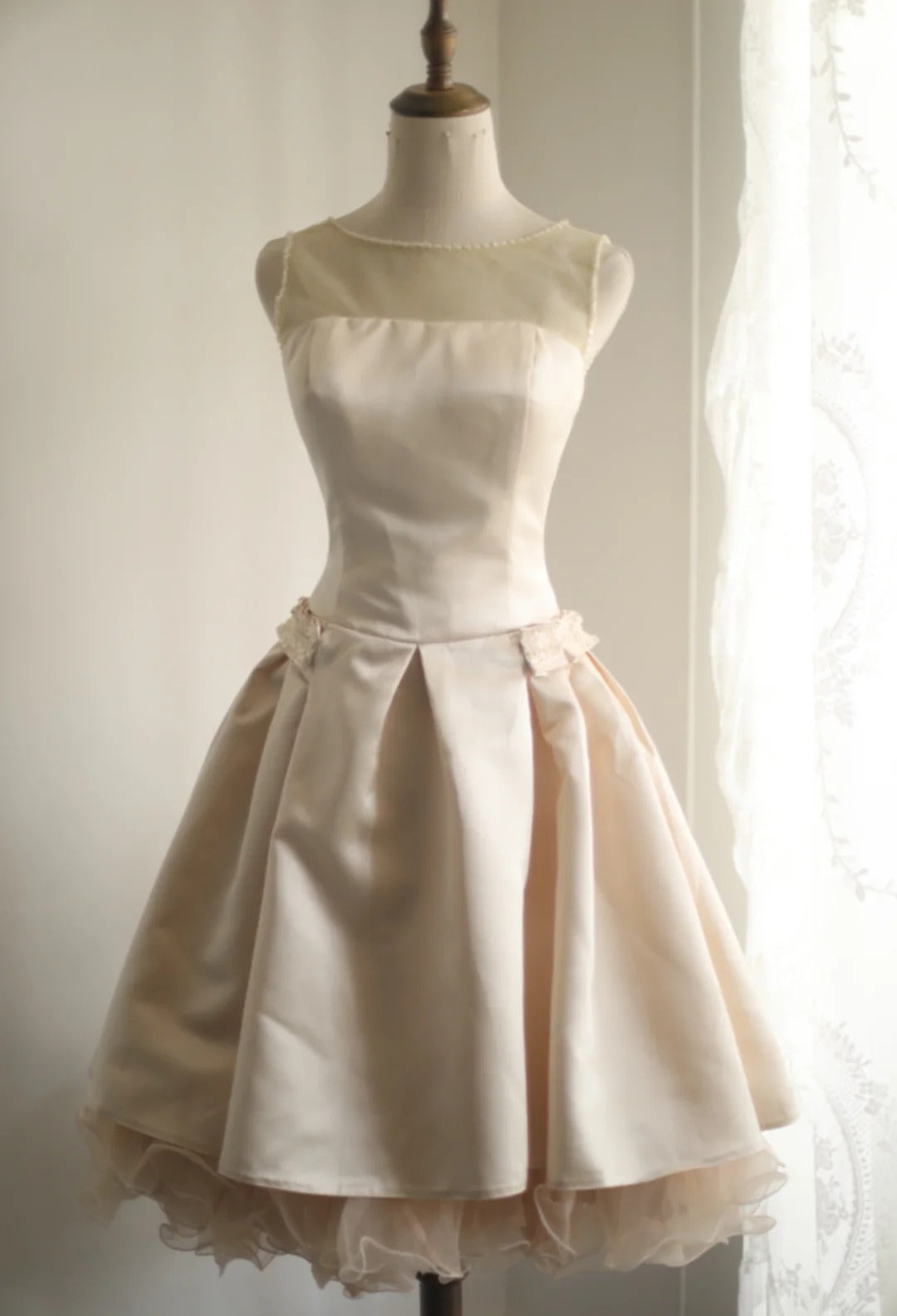 Champagner Zarte Perlen Mode Kurzes Tüll Satin Prinzessinnenkleid Hochzeitskleid Homecoming Kleid Geburtstagsparty Kleid Cocktail Party Kleid Abendkleid Ballkleid Abendkleid gh3969