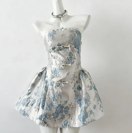 Girlhomeshops - Robe de soirée courte en satin bleu clair et blanc, style unique et tendance, idéale pour un anniversaire, un banquet ou un rendez-vous, gh5689