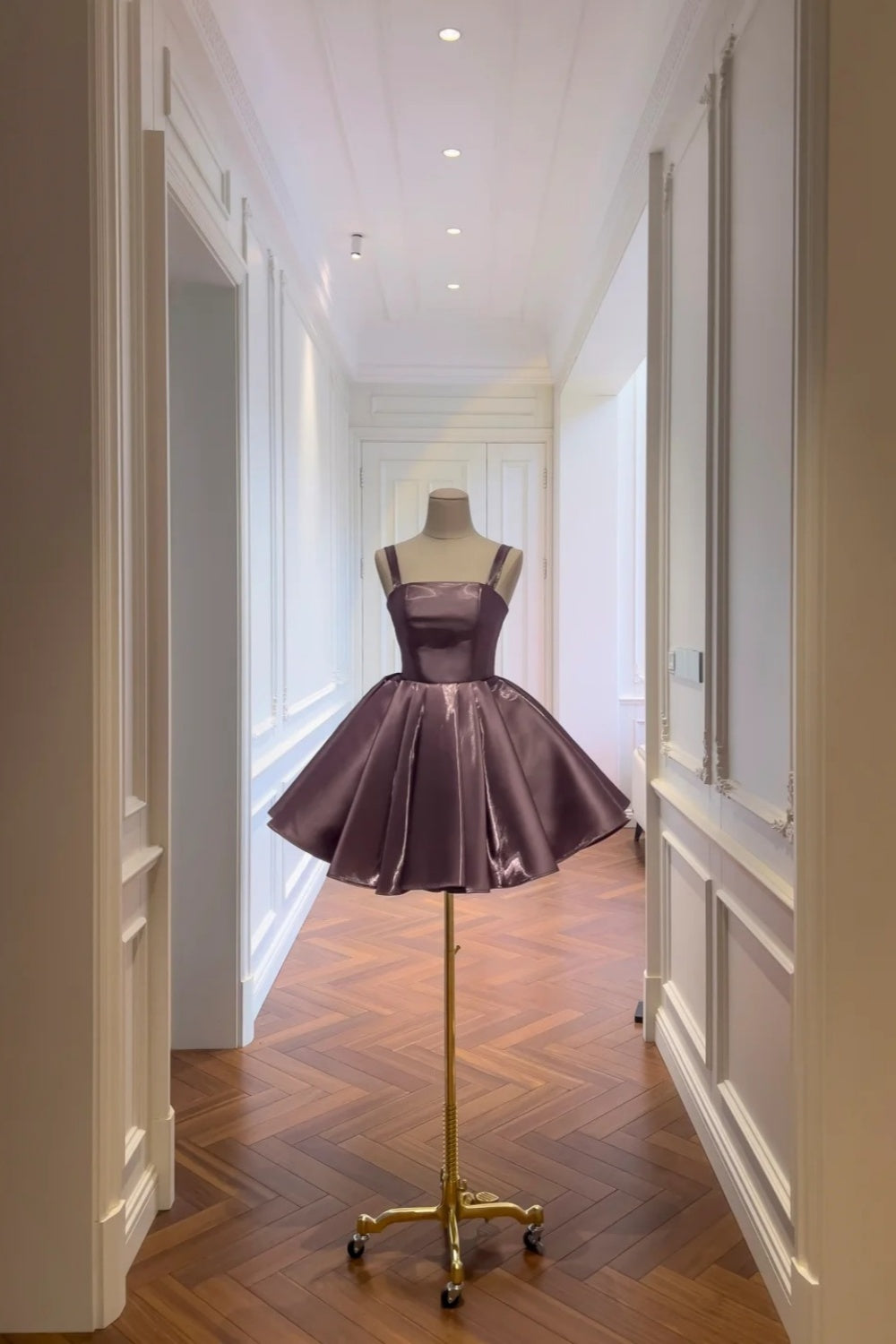Robe courte violette à volants scintillants, idéale pour un anniversaire ou un bal de promo (gh6794)
