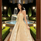 Champagnerfarbenes Jacquard-Kleid mit dünnen Spaghettiträgern und taillierter Silhouette – elegantes Abendkleid für leichte Abendveranstaltungen gh6959