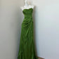 Robe de soirée longue en satin vert simple et tendance gh4832