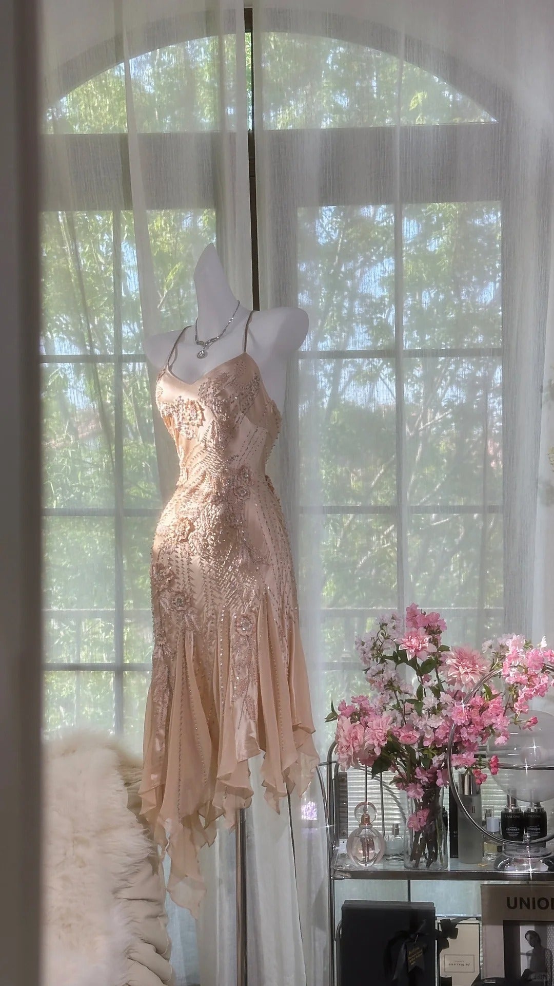 Robe de soirée courte en mousseline de soie rose clair à fleurs et perles, élégante, robe de bal, robe de soirée, robe de fête d'anniversaire, robe de rendez-vous, gh4683
