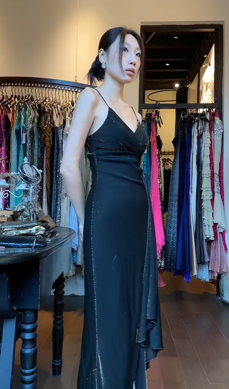 Black V Neck Spaghetti Straps Evening Gown Gold Embroidery Mermaid Long Prom Dress gh9680