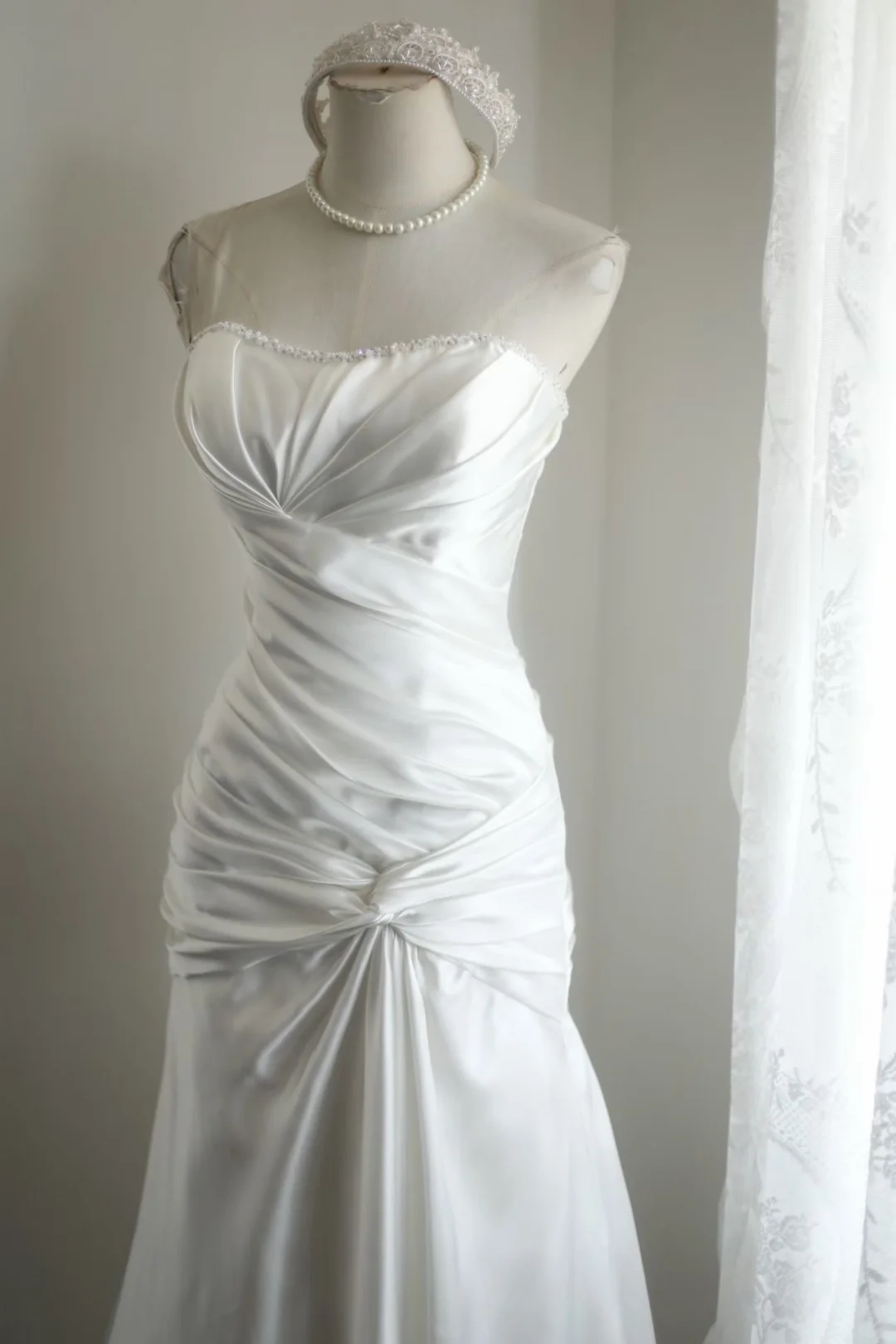 Satin Strapless Mermaid Wedding Dress, Beaded Neckline Twisted Draped Bodice Knot Detail Fitted Mermaid Bridal Gown gh9103