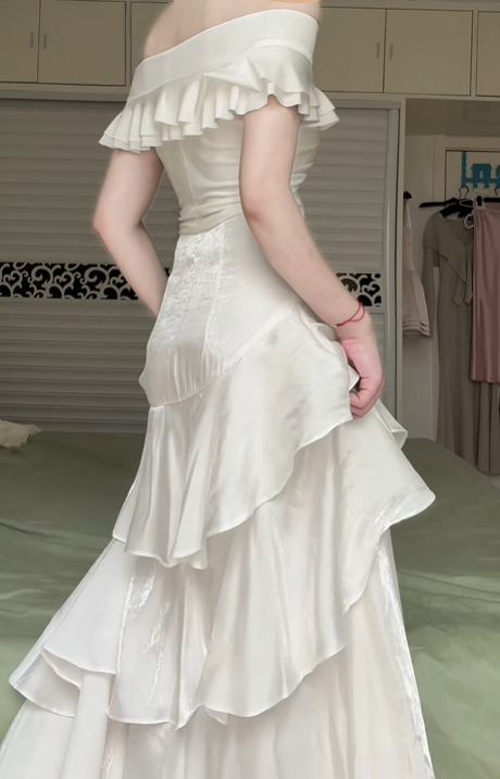 White Off‑the‑Shoulder Evening Gown, Twist Bodice Asymmetrical Ruffle Tiered Maxi Formal Prom Dress gh9021