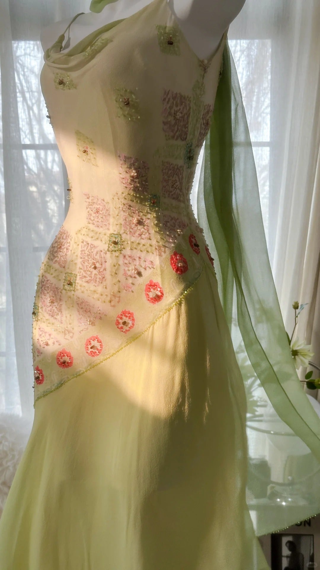 Green Elegant Romantic Delicate Floral Beading Spaghetti Strap Long Chiffon Homecoming Ball Gown Evening Dress Birthday/Wedding Guest/Holiday Party Dress Prom Dress gh4024