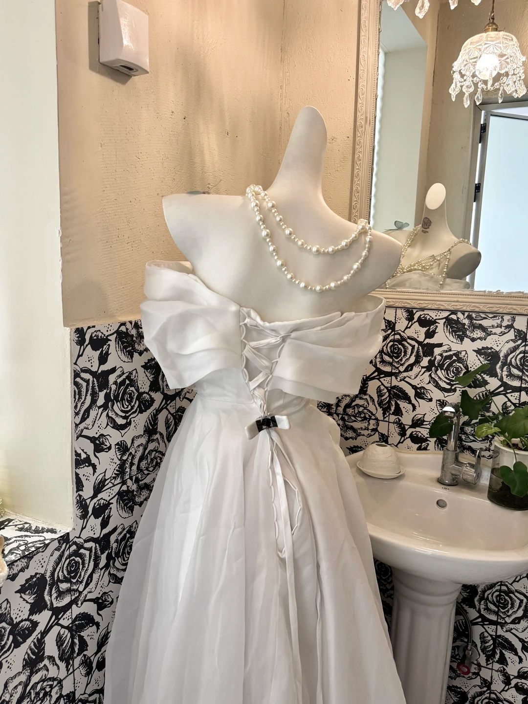 White Off-the-Shoulder Waist-Cinched Voluminous Skirt Long Romantic Dress, Wedding Gown gh7683