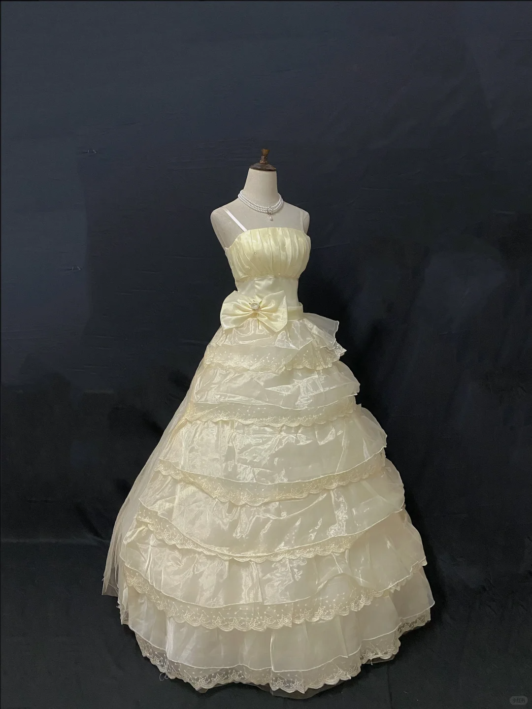 Butter Yellow Spaghetti Strap Romantic Gown, Cinched Waist, Voluminous Princess Skirt, Wedding Dress & Bridal Gown gh8237