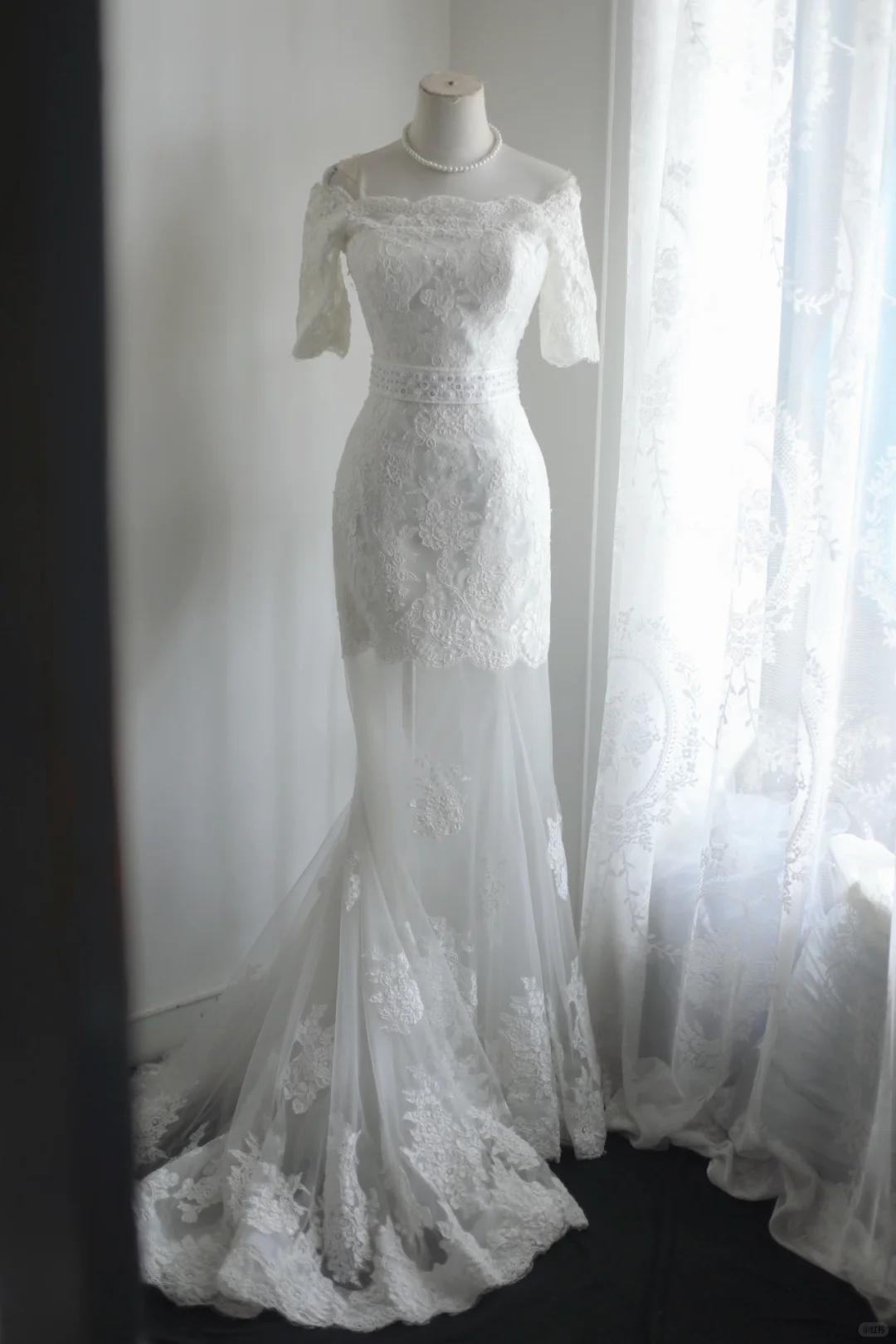 Off‑the‑Shoulder Mermaid Wedding Dress, Lace Elbow‑Length Sleeves Pearl Beaded Waistband Illusion Tulle Lace Train Bridal Gown gh9116