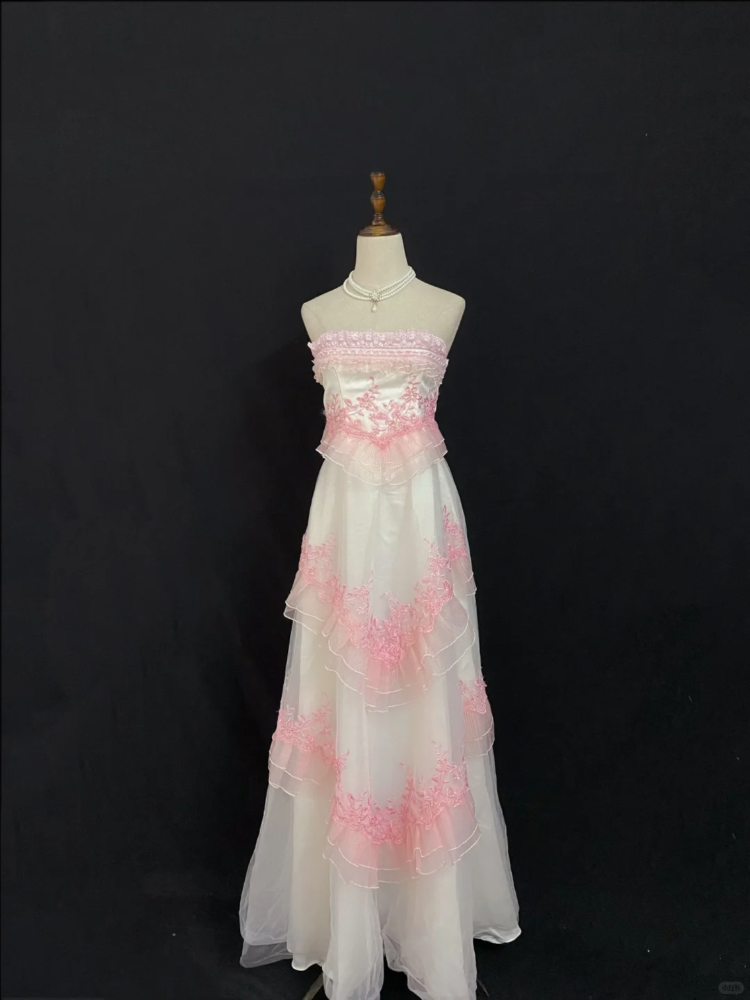 Light pink strapless long romantic gown with fitted waist, luxurious and elegant style, wedding dress & bridal gown gh8284