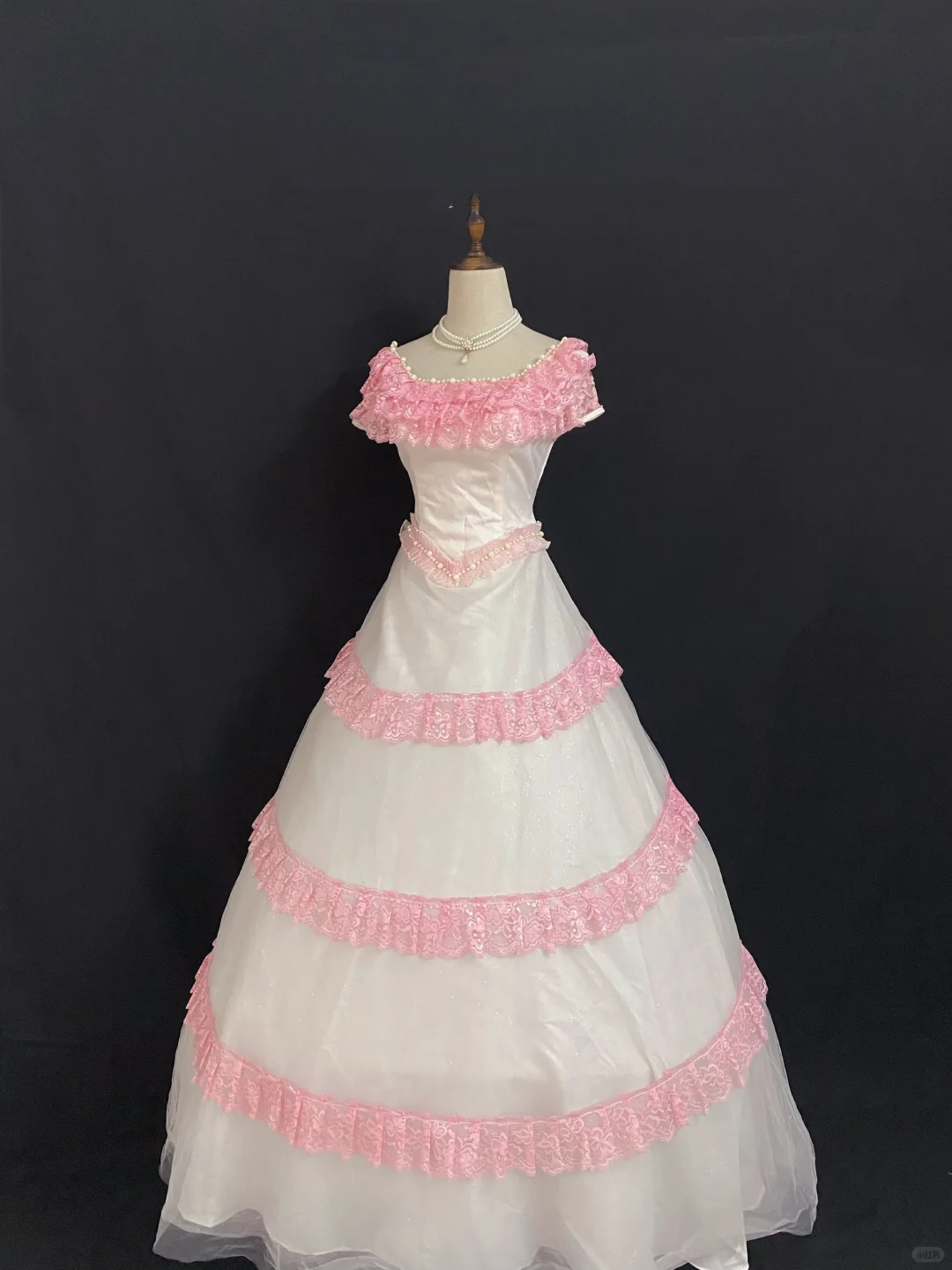 Pink Off-the-Shoulder Long Elegant Romantic Gown, Fitted Waist, Fluffy Princess Skirt, Wedding Dress & Bridal Gown gh8285
