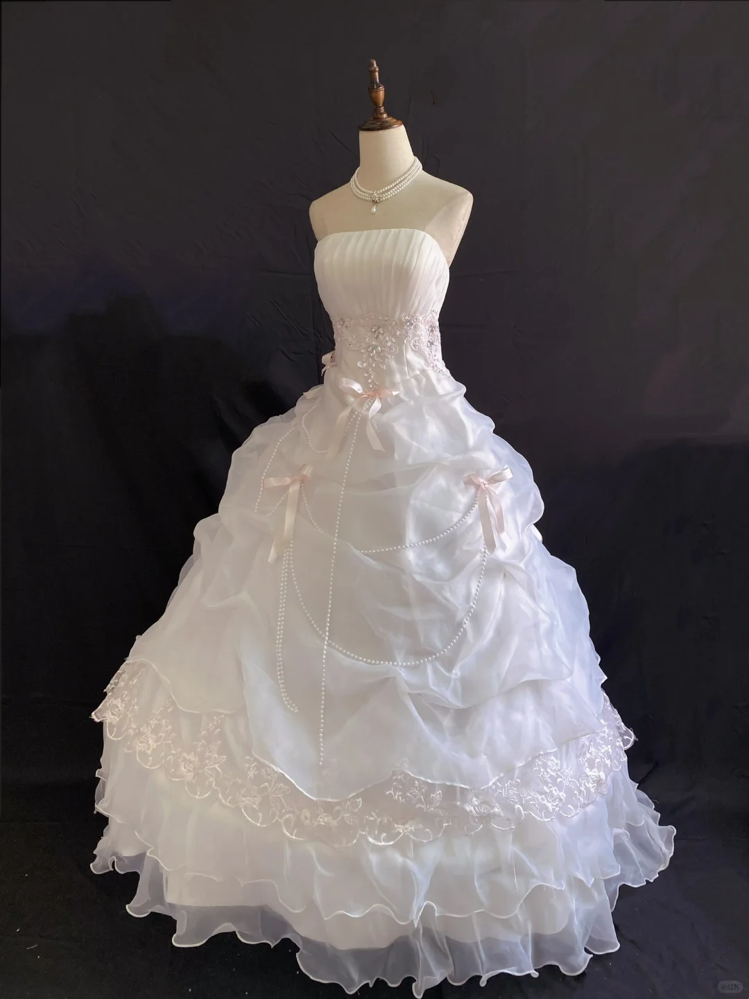 Blush pink strapless romantic gown with cinched waist and voluminous princess skirt, wedding dress and bridal gown gh8242