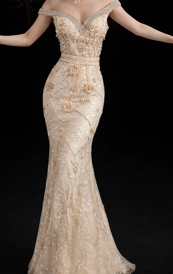 Champagne Vintage Elegant Waist-Cinched Slim Hip-Hugging Sexy Evening Gown for Parties & Balls gh7154