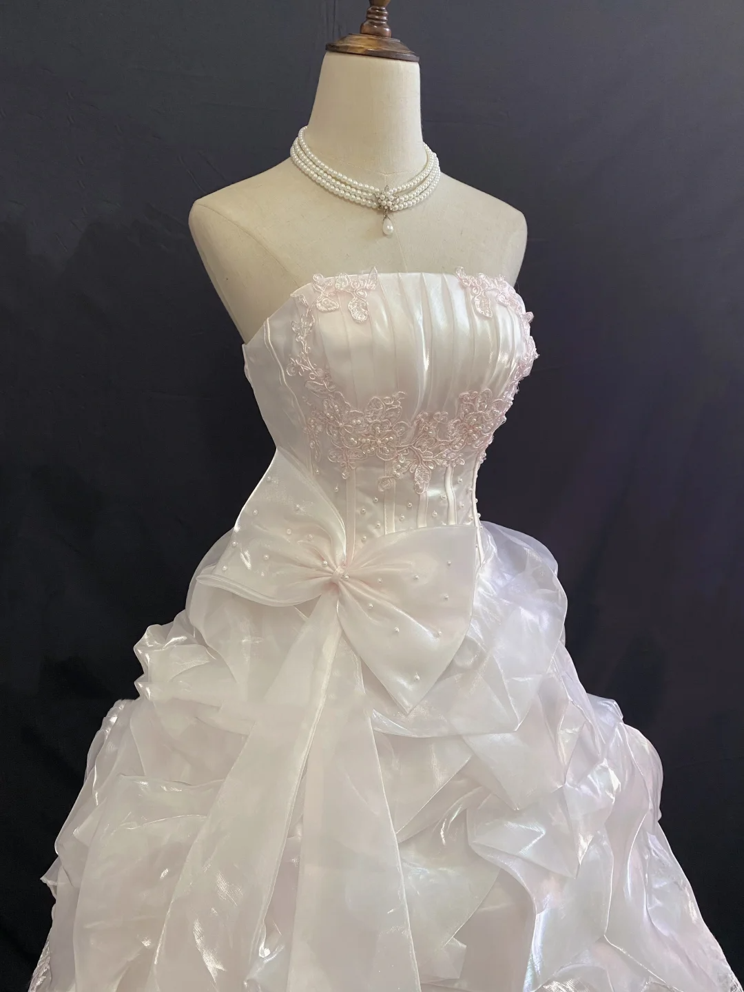 Blush Pink Strapless Romantic Gown with Embroidery & Bow Accents, Voluminous Princess Skirt, Wedding Dress & Bridal Gown gh8243
