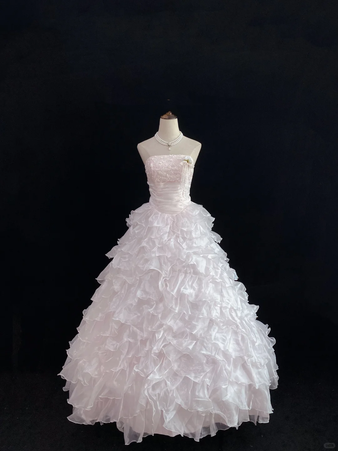 Blush Pink Strapless Romantic Gown, Cinched Waist, Lovely Teen-style Voluminous Tiered Skirt, Wedding Dress & Bridal Gown gh8158