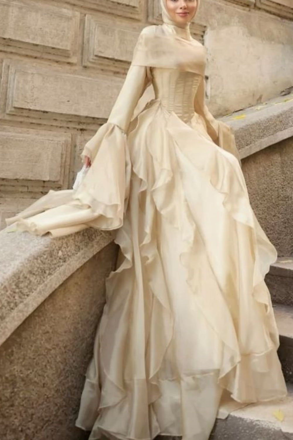 Robe cintrée à volants, manches évasées, couleur or champagne gh6405