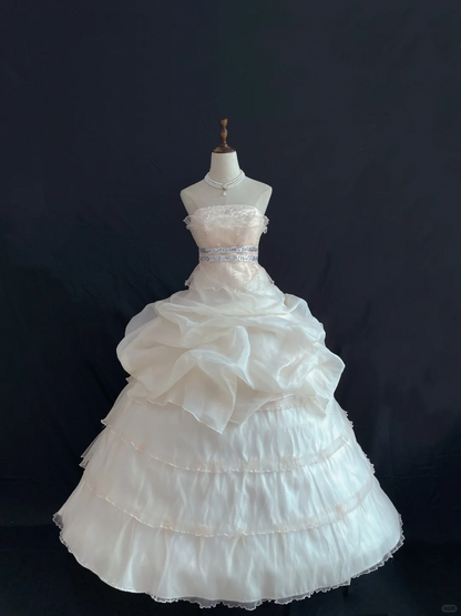 Off-white strapless romantic gown, fitted waist, elegant fluffy princess skirt, wedding dress & bridal gown gh8244