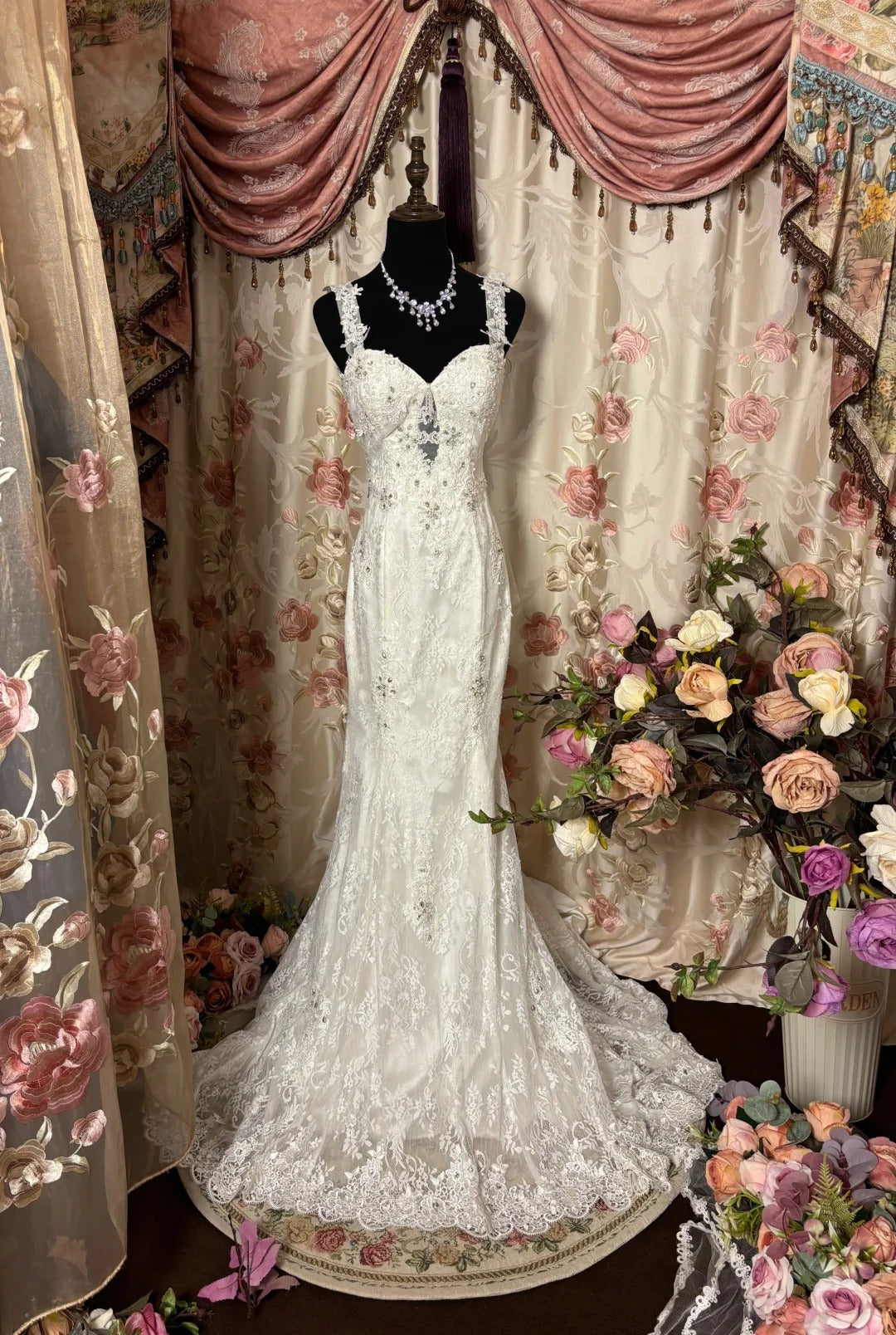 Weiße Spitze Fischschwanz rückenfrei elegante lange Tüll Schleppe Ballkleid Abendkleid Brautkleid gh4385