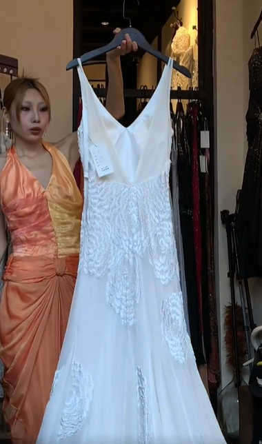 Spaghetti Strap White Prom Dress V Neck Hand Beaded Swirl Applique Flowy Chiffon Evening Gown gh9826