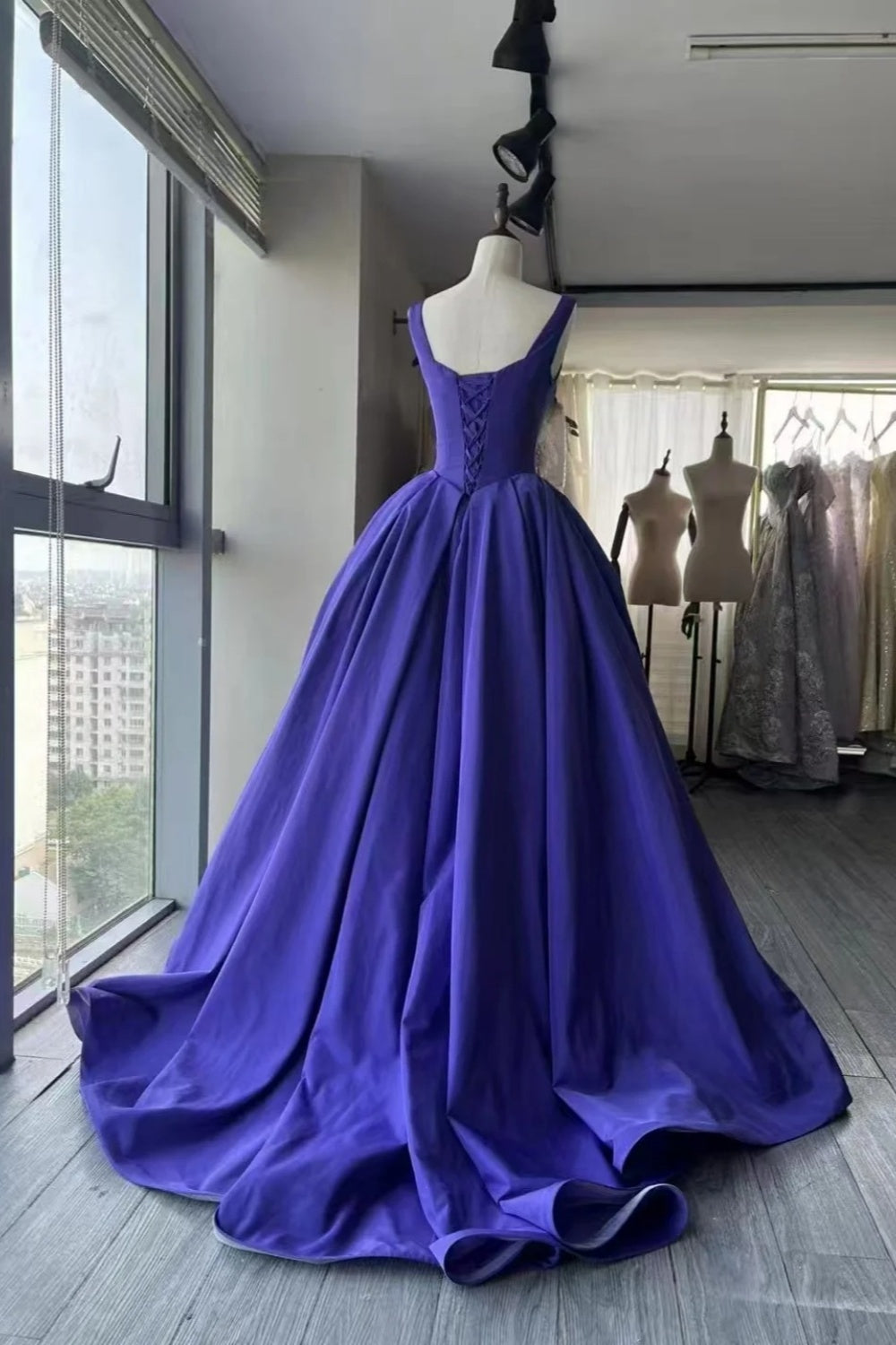 girlhomeshops - Robe de bal longue et élégante en satin violet gh6214
