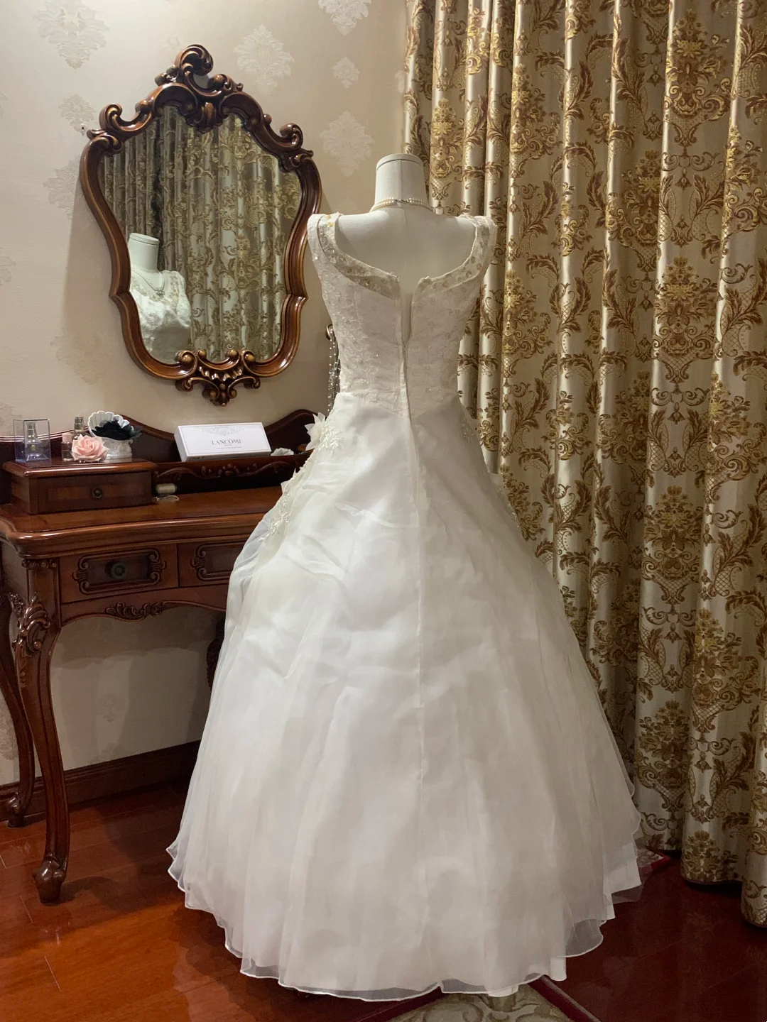 White Sleeveless Waist-Cinched Voluminous Skirt Prom Gown, Birthday Dress, Graduation Prom Dress, Bridal Wedding Gown gh7264
