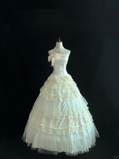 Off-white strapless romantic gown with fitted waist and fluffy princess skirt, wedding dress & bridal gown gh8173