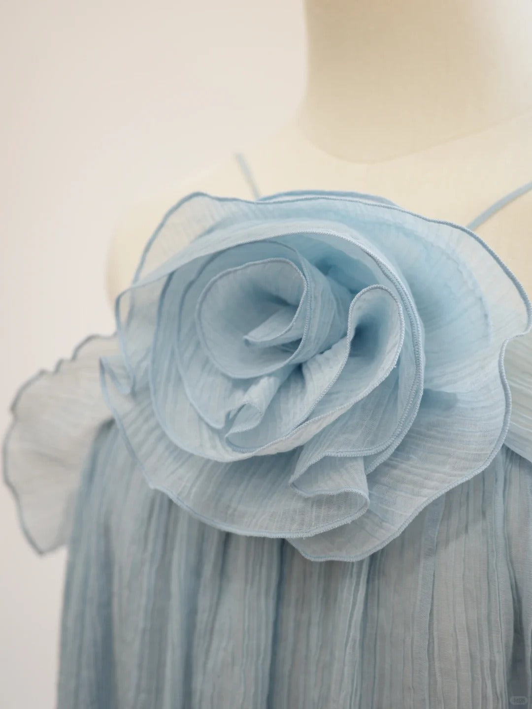 Girlhomeshops - Robe de soirée longue en mousseline de soie à fleurs bleues, dos nu, robe d'invité de mariage gh5063