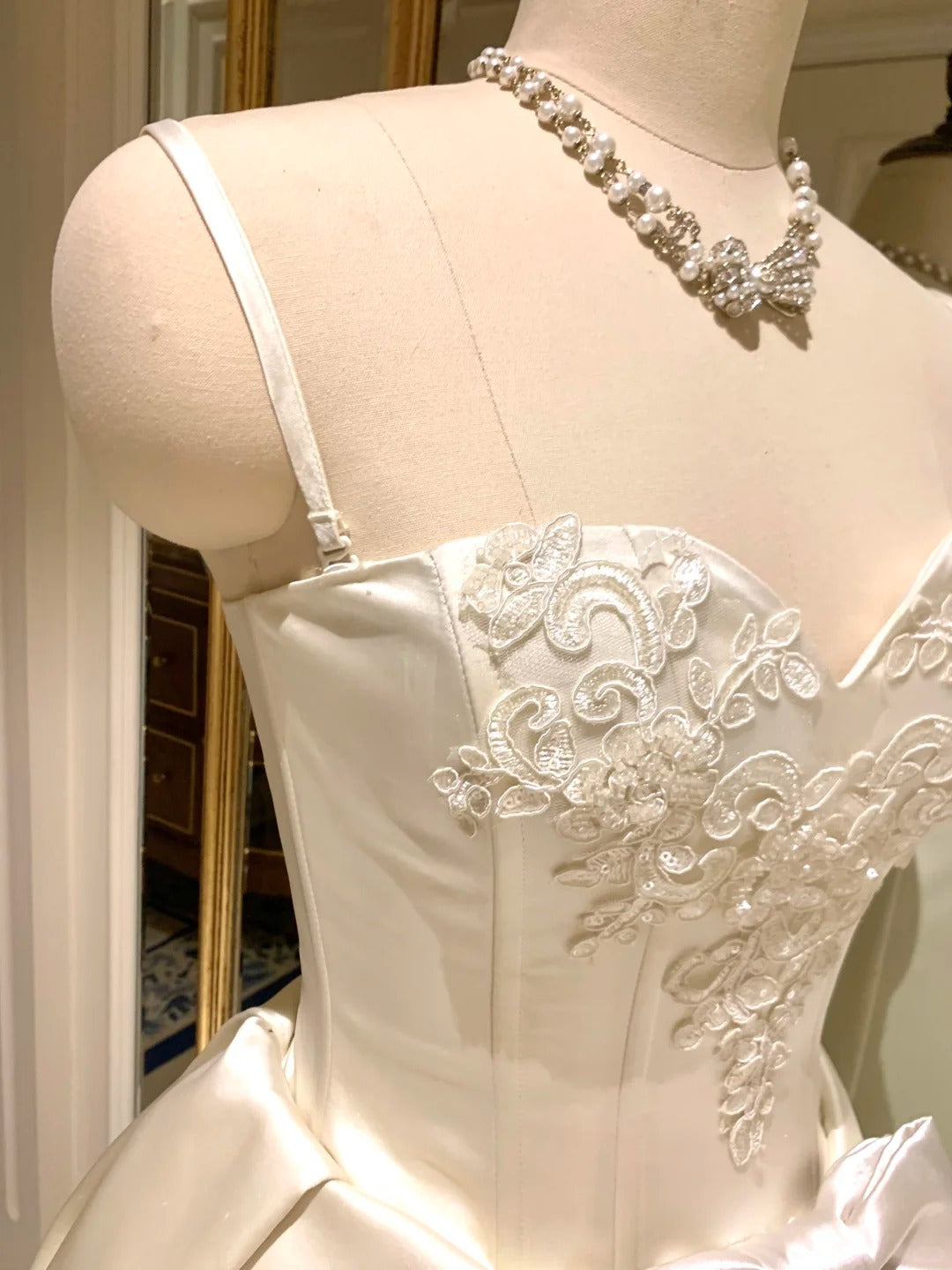 Girlhomeshops - Robe courte en tulle satiné avec nœud blanc, robe de soirée d'anniversaire, robe de huitième année gh5292