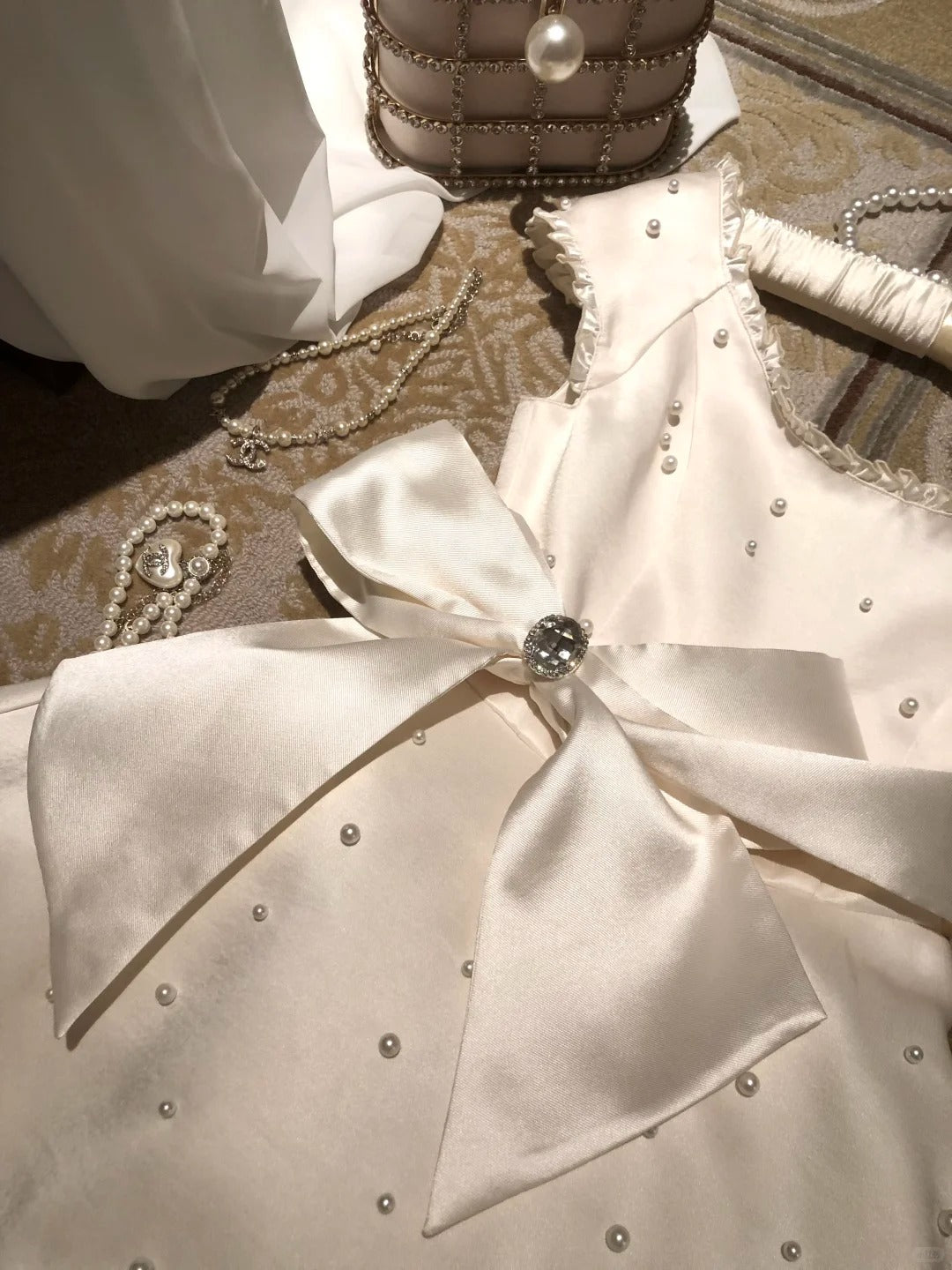 Girlhomeshops - Robe courte en satin blanc à perles pour la classe de huitième année, robe de bal, robe de fête d'anniversaire, gh5291