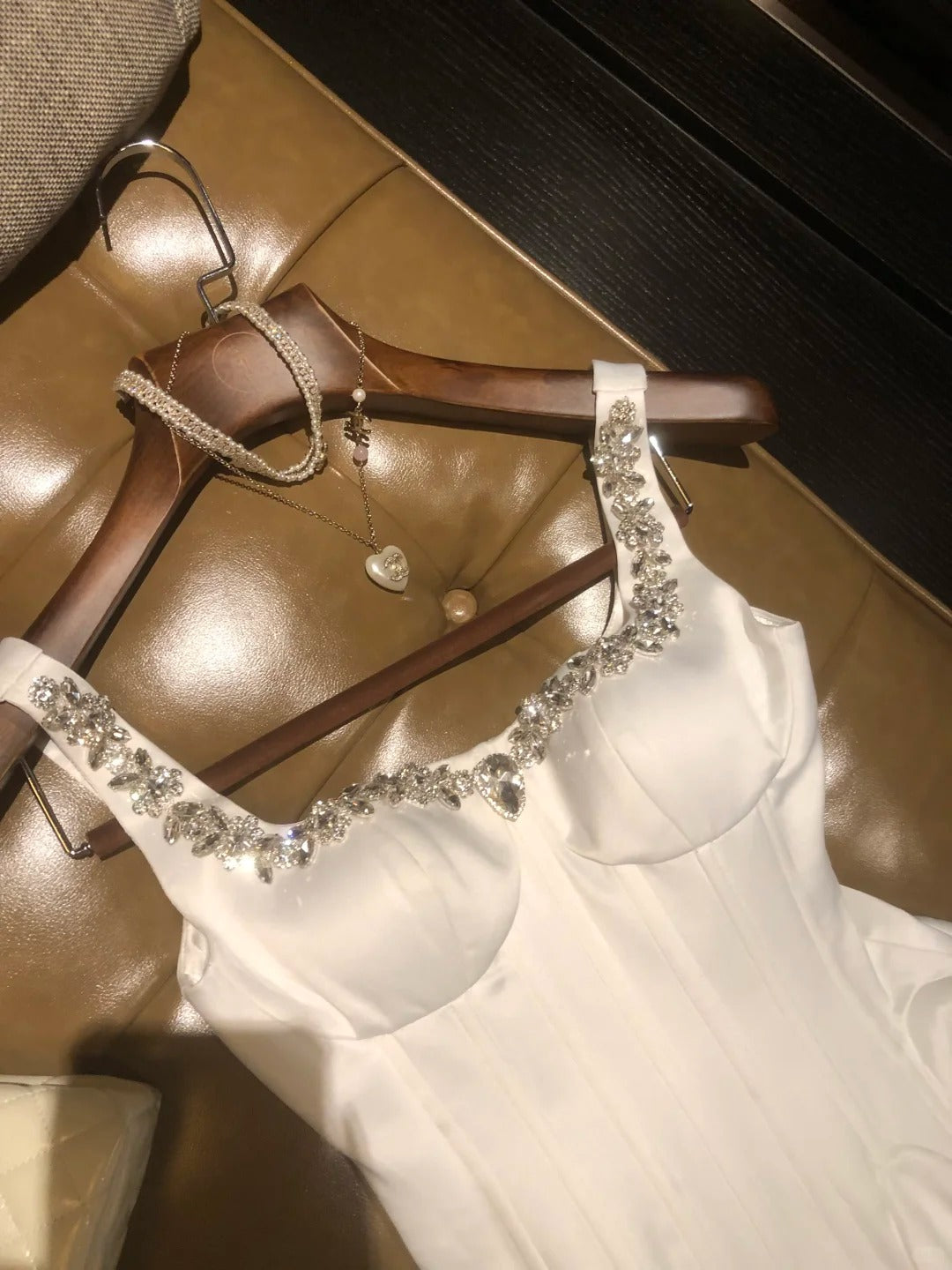 Girlhomeshops - Robe de princesse courte en satin blanc, robe de soirée d'anniversaire, robe de huitième année gh5295