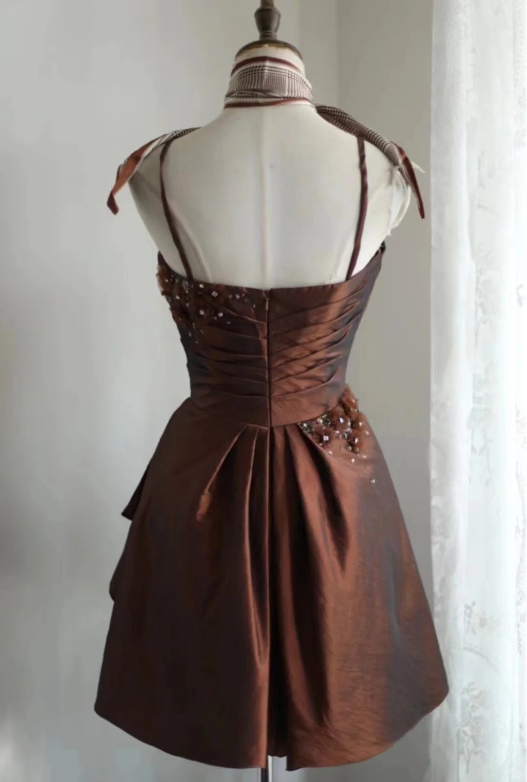 Braunes Retro-Palast-Puff-Kurzes Heimkehrkleid Prinzessinnenkleid Taft-Satin Handarbeit Perlenstickerei Erwachsene Zeremonie Geburtstagsparty gh4374