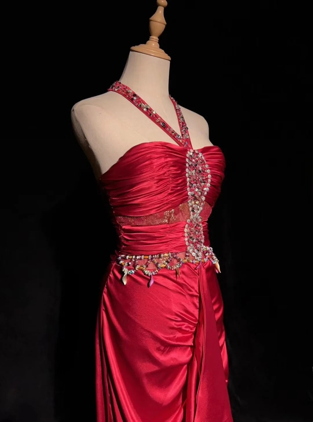 girlhomeshops-Pinkes, zartes, perlenbesetztes, langes Satin-Abendkleid gh6241