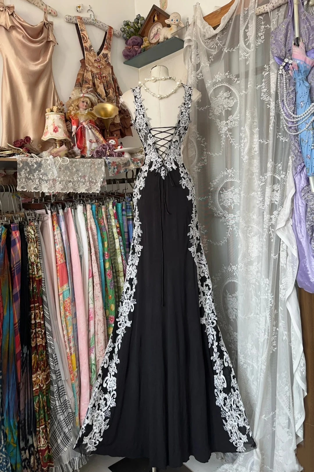 girlhomeshops-Retro Psychedelic Style Black Tulle & White Lace Spaghetti - Strap Maxi Long Birthday Fantasy Dress gh5883