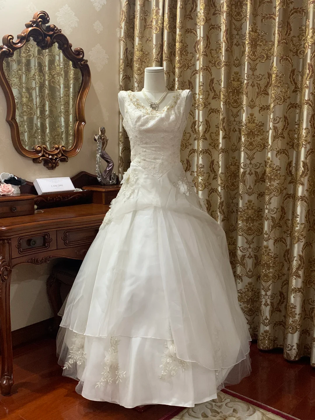 White Sleeveless Waist-Cinched Voluminous Skirt Prom Gown, Birthday Dress, Graduation Prom Dress, Bridal Wedding Gown gh7264