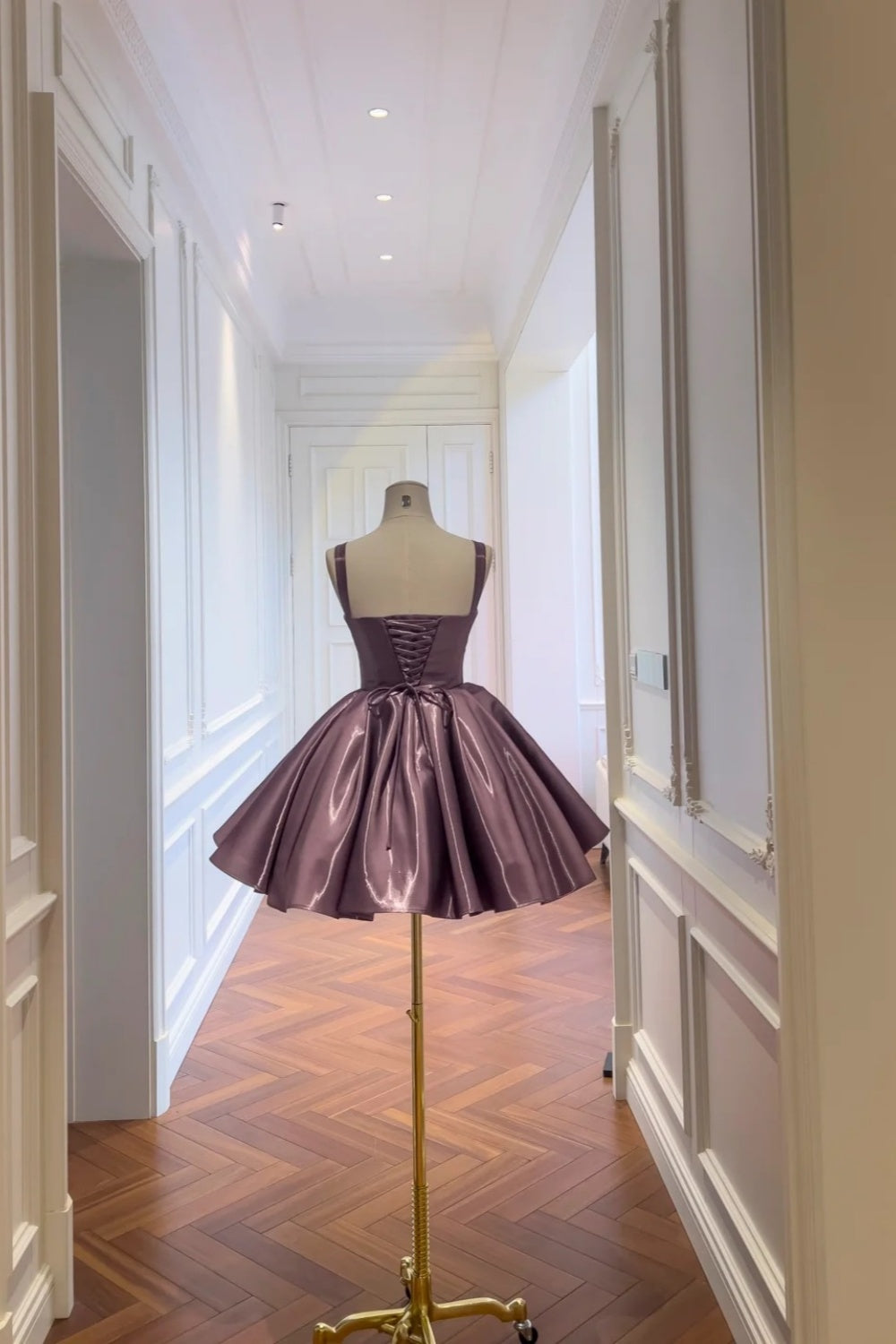 Robe courte violette à volants scintillants, idéale pour un anniversaire ou un bal de promo (gh6794)