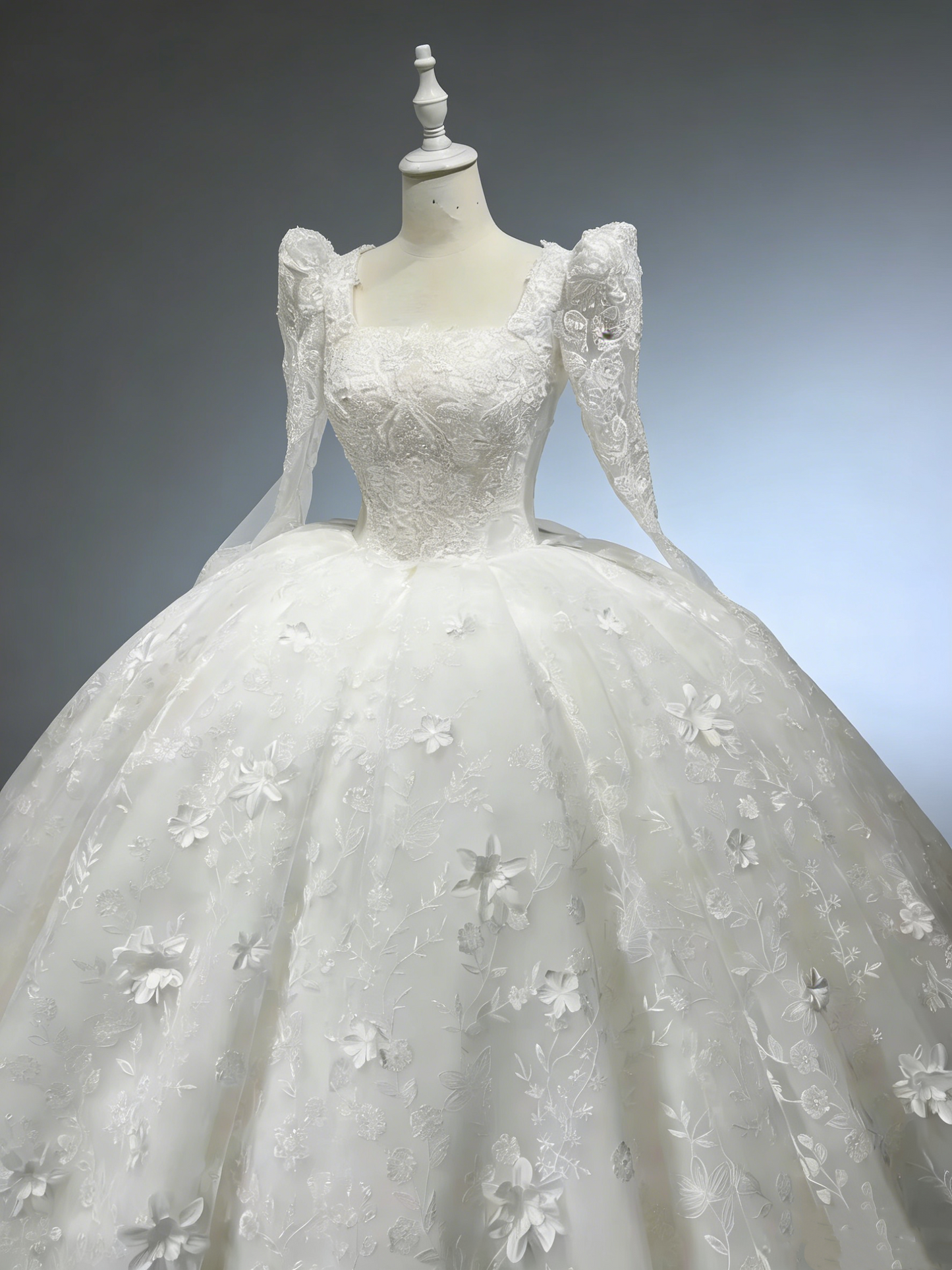 Robe de bal blanche style royal à manches bouffantes - Robe de mariée d'église en dentelle richement brodée gh6968