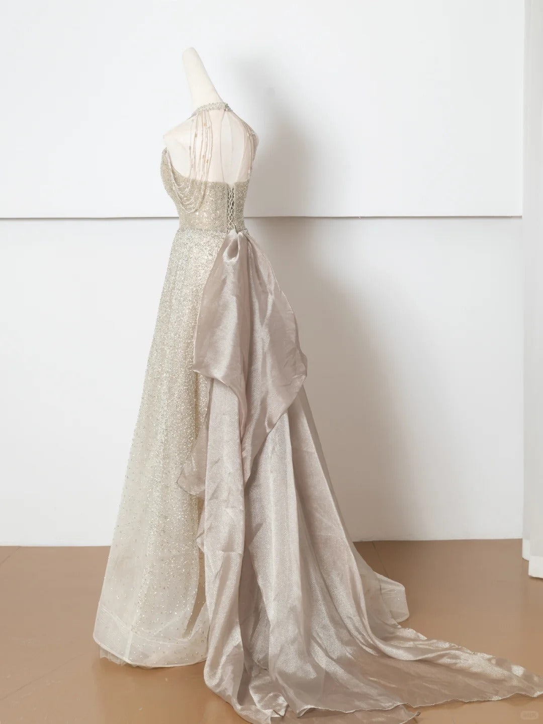 Champagner-Gold glänzendes elegantes Tüll langes Ballkleid Abendkleid Partykleid gh4870