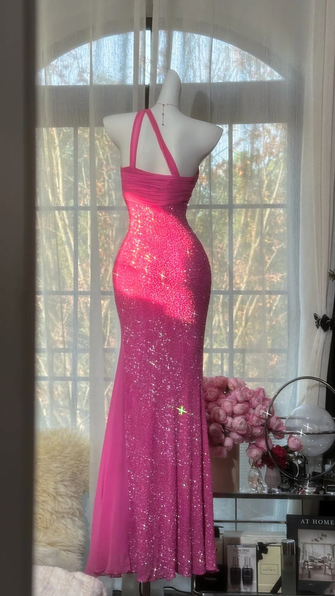 Robe longue en mousseline rose romantique féerique ornée de perles exquises, idéale pour un rendez-vous ou une soirée (gh6911)