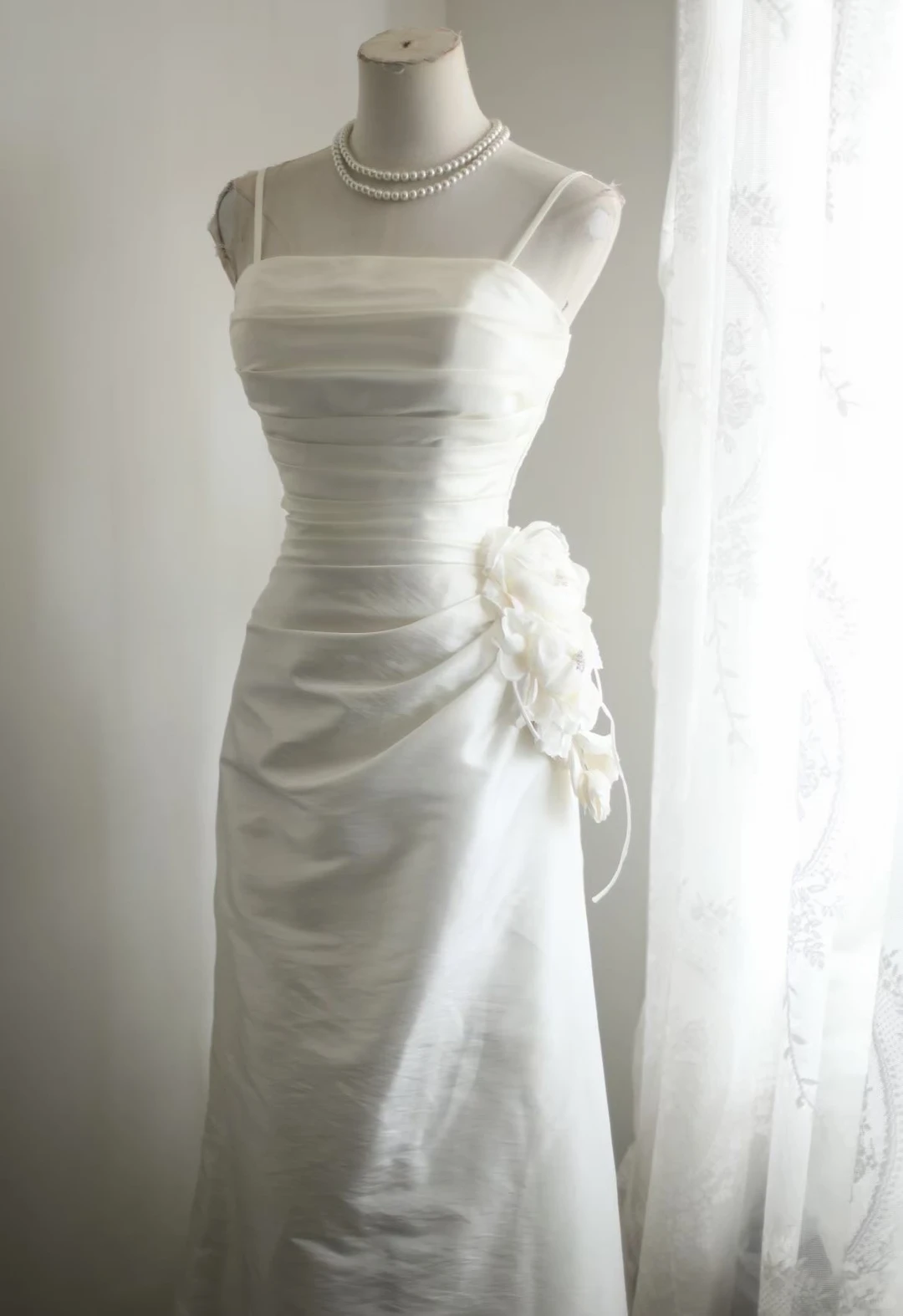 Spaghetti Strap Square Neck Satin Mermaid Wedding Dress, Ruched Bodice 3D Fabric Flower Appliqué Sheath Bridal Gown gh9124