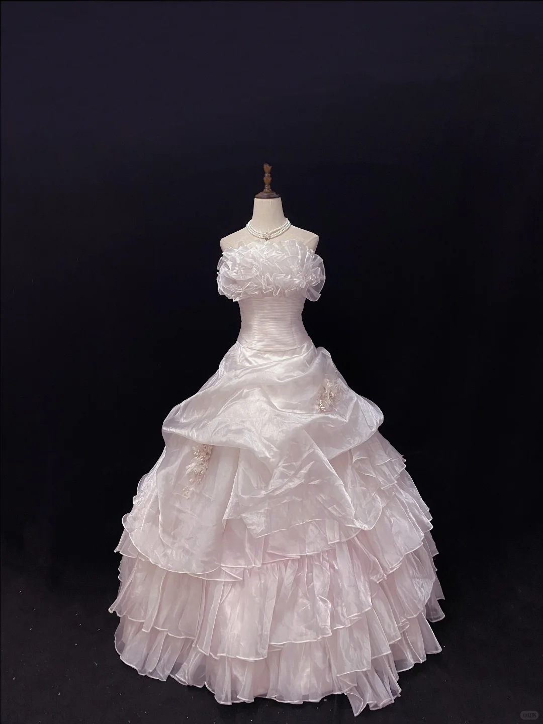 Blush Pink Strapless Elegant Romantic Gown, Cinched Waist, Voluminous Tiered Skirt, Wedding Dress & Bridal Gown gh8117