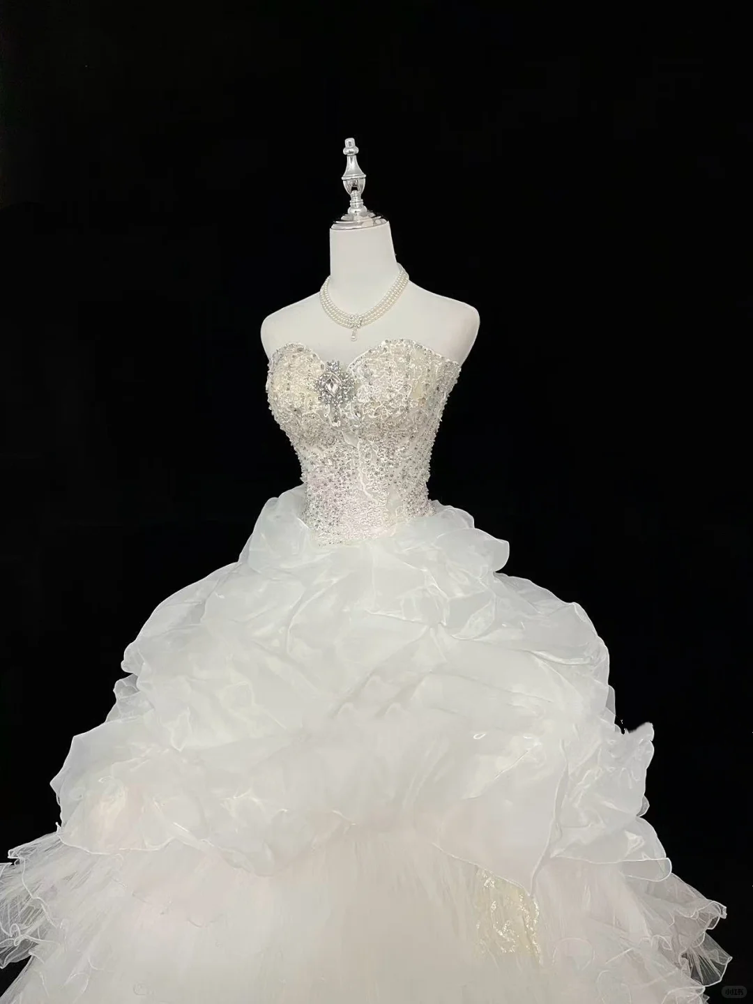White Strapless Beaded Cinched Waist Voluminous Princess Skirt Romantic Dress, Wedding Gown gh7942