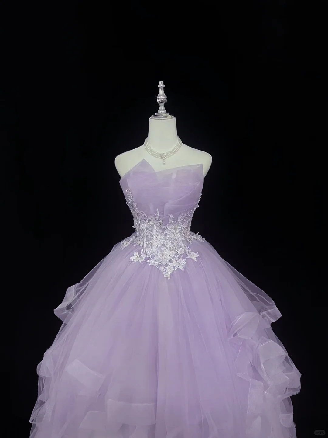 Lavender Strapless Cinched Waist Embroidered Voluminous Skirt Vintage Romantic Dress, Wedding Gown gh7982