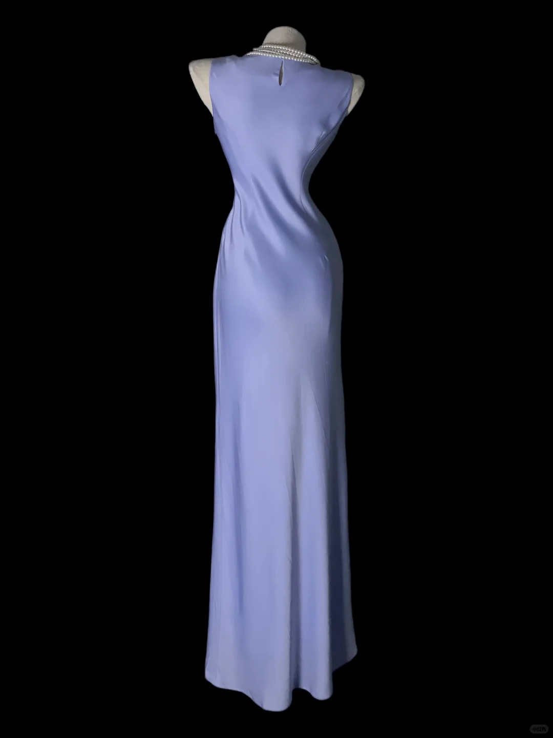 Lilac Satin Sleeveless Maxi Gown, Cowl Draped Neckline, Sleeveless Shoulder Cut, Fitted Draped Column Floor‑Length Dress, Minimalist Retro Elegant Prom Evening Photoshoot Dress gh8869
