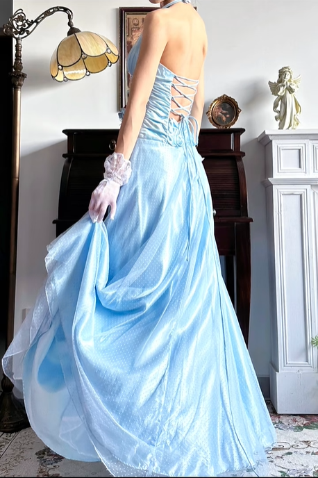 Light Ice‑Blue Vintage Halter A‑Line Evening Gown, V‑Neck Halter Neckline, Side Ruched Bodice, Waist 3D Floral Applique, Polka‑Dot Tulle Overlay Ruffled Skirt, Lustrous Satin Lining, Princess‑Style Formal Prom Dress gh8839