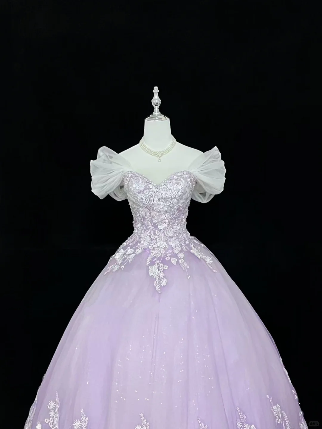 Lavender Vintage Elegant Embroidered Cinched Waist Voluminous Princess Skirt Long Romantic Dress, Wedding Gown gh7983