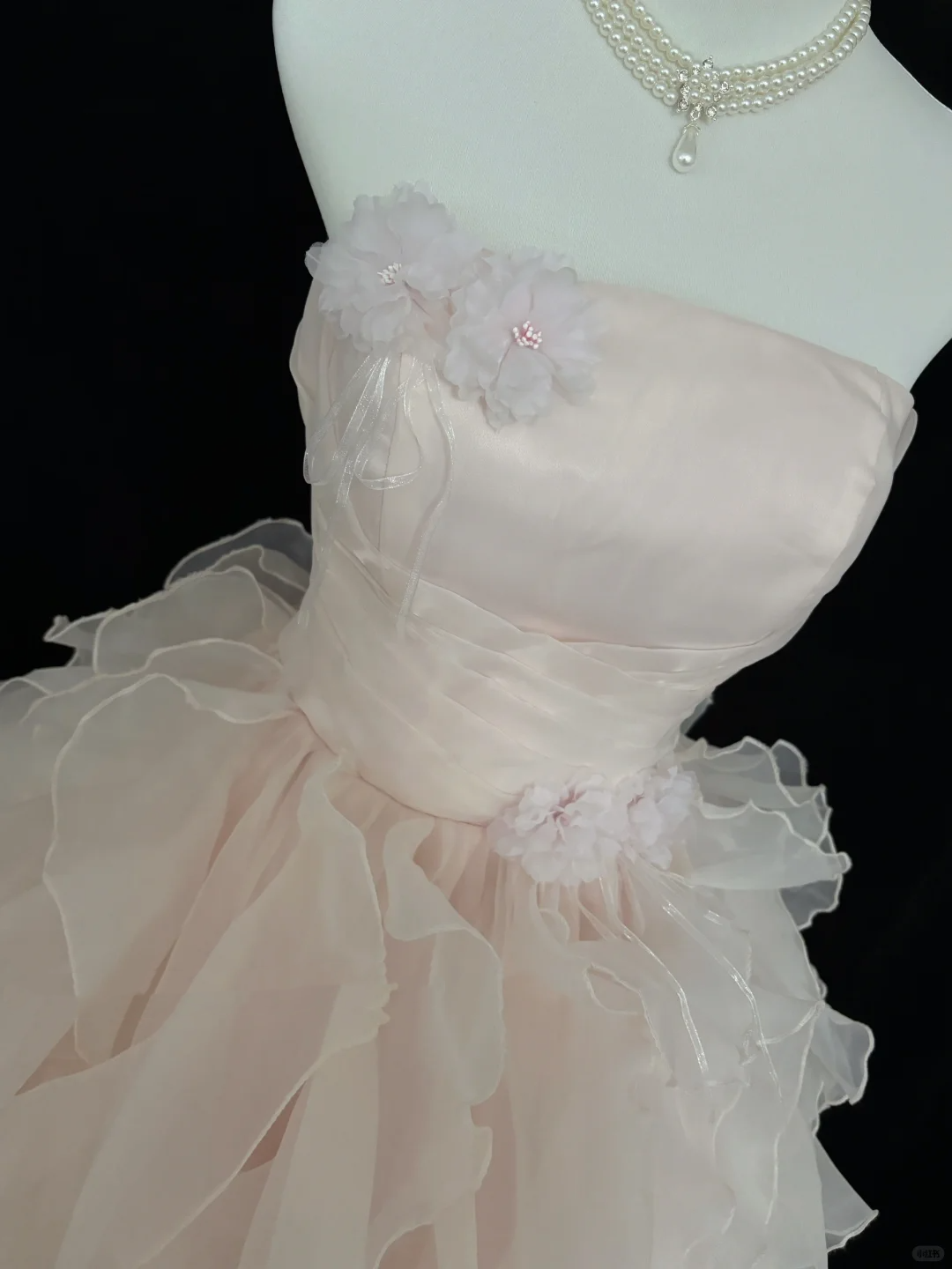 Blush Pink Strapless with Floral Details, Cinched Waist, Voluminous Wavy Skirt Long Romantic Dress, Wedding Gown gh8080