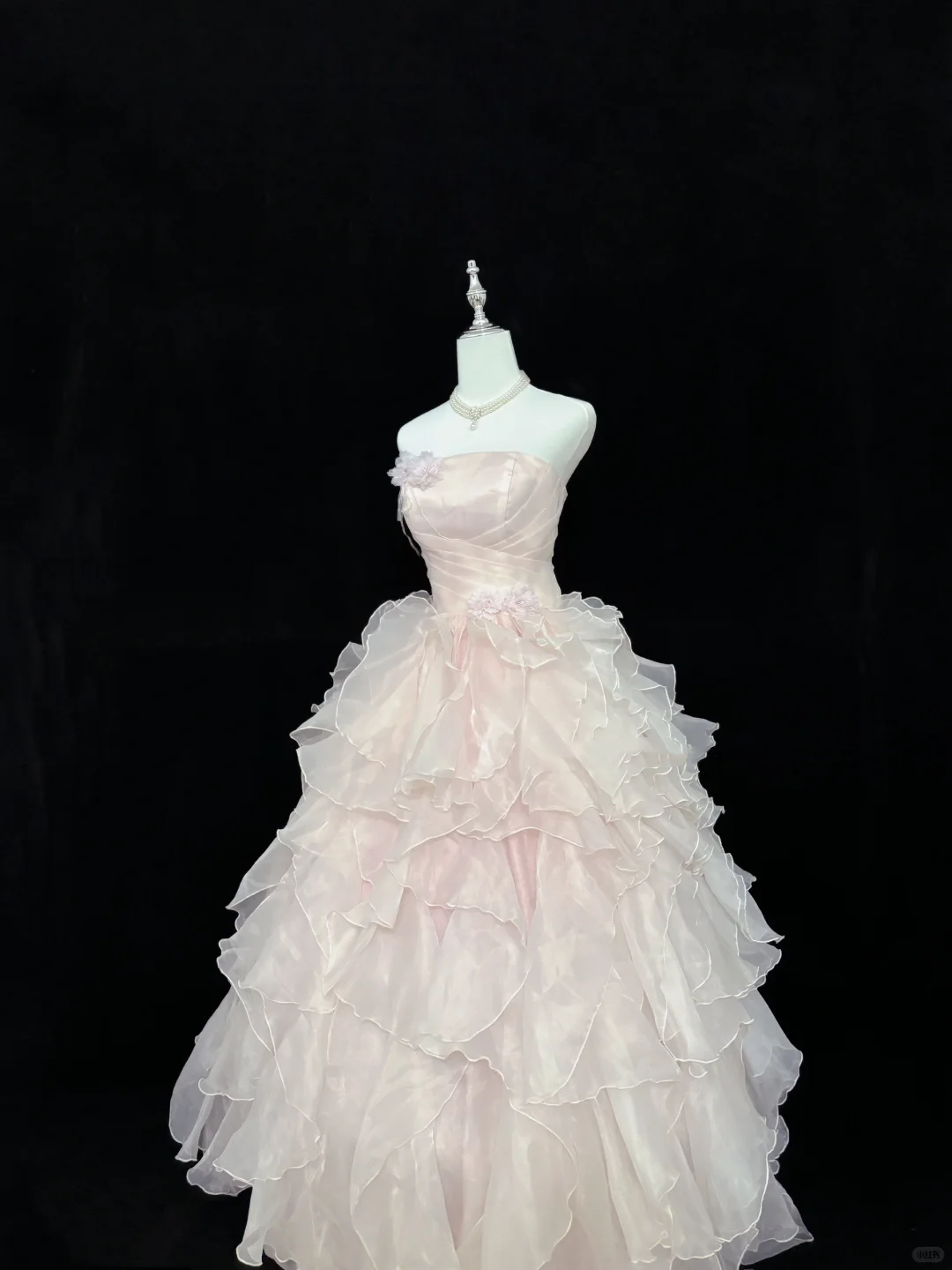 Blush Pink Strapless with Floral Details, Cinched Waist, Voluminous Wavy Skirt Long Romantic Dress, Wedding Gown gh8080