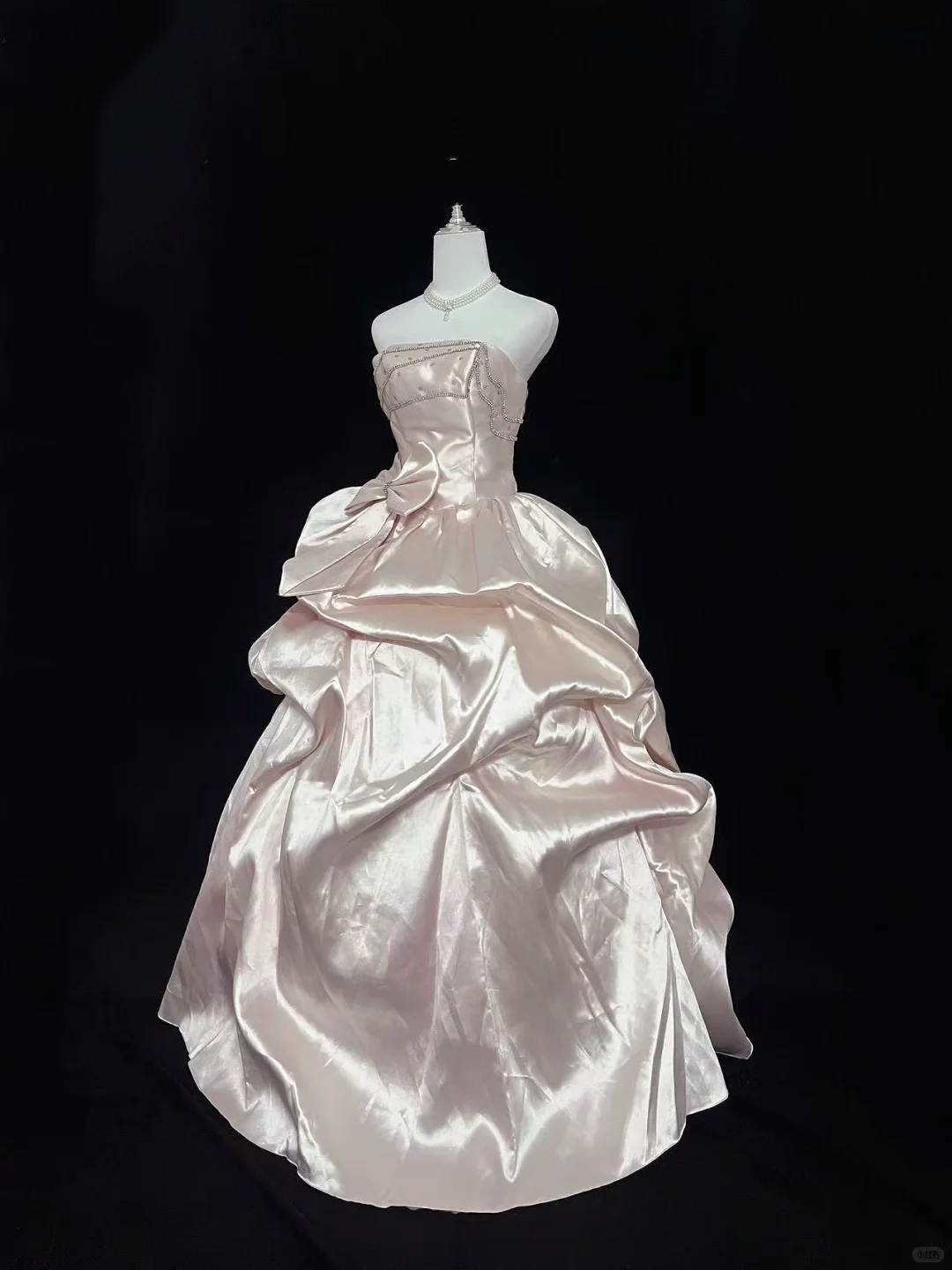 Blush Pink Luxury Satin Strapless, Cinched Waist, Voluminous Skirt, Girly Romantic Dress, Wedding Gown gh8031